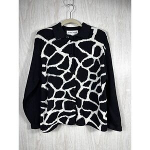 Victoria Harbour L Black White Giraffe Print Button Up Collared Sweater‎ Chic